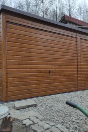 Garaż 6m x 6m Spad do tyłu